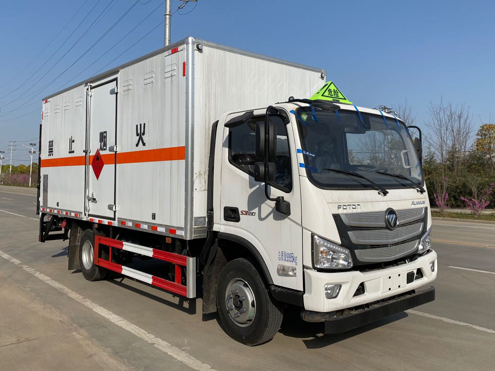 楚勝牌CSC5108XRQBK6型易燃氣體廂式運輸車