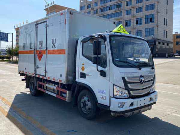 楚勝牌CSC5045XRYB6型易燃液體廂式運(yùn)輸車(chē)